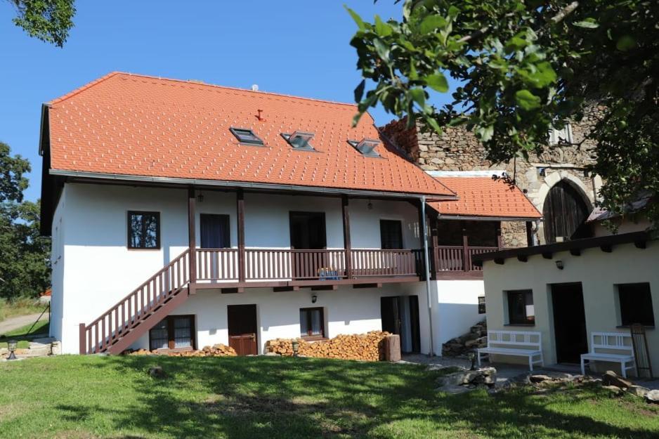 Vila Anicka Vimperk Luaran gambar
