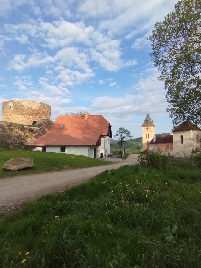 Vila Anicka Vimperk Luaran gambar